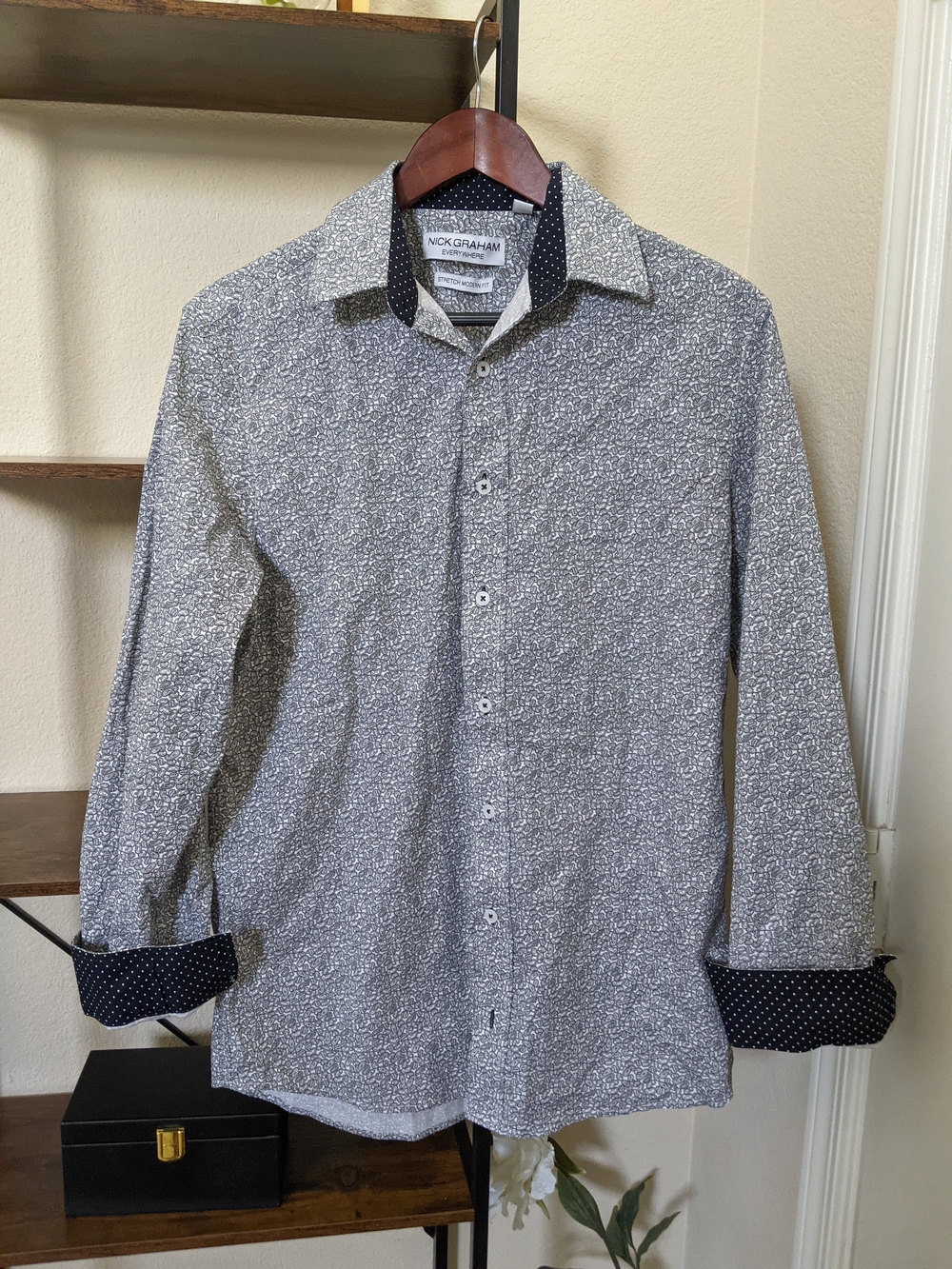 Nick Graham Men's Medium Navy & White Micro-Print Button Down Everywhere Shirt